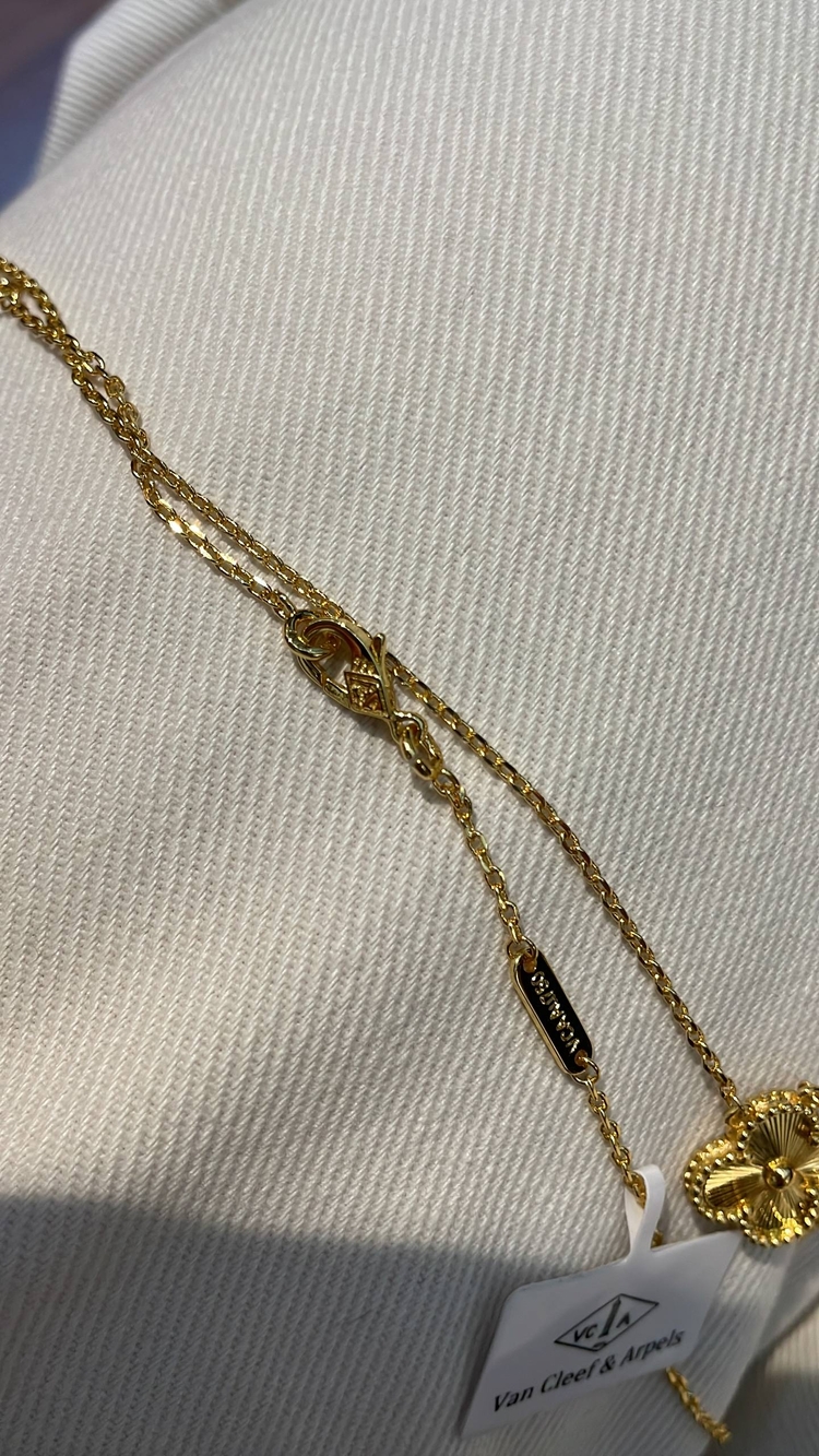 VCA Gold Kolye