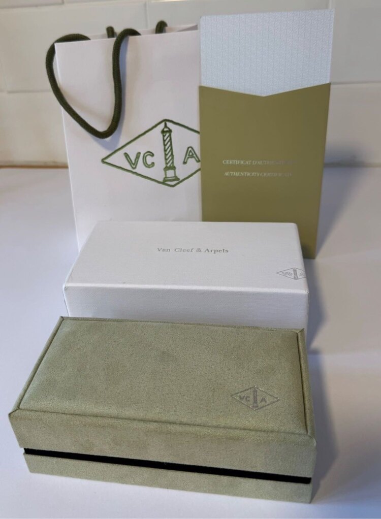 Van Cleef 18K Altın Bileklik