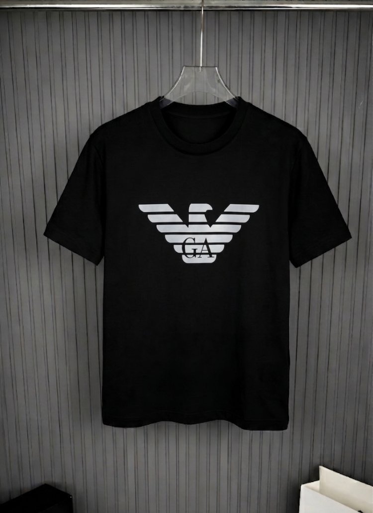 Emporio Armani Siyah Tişört