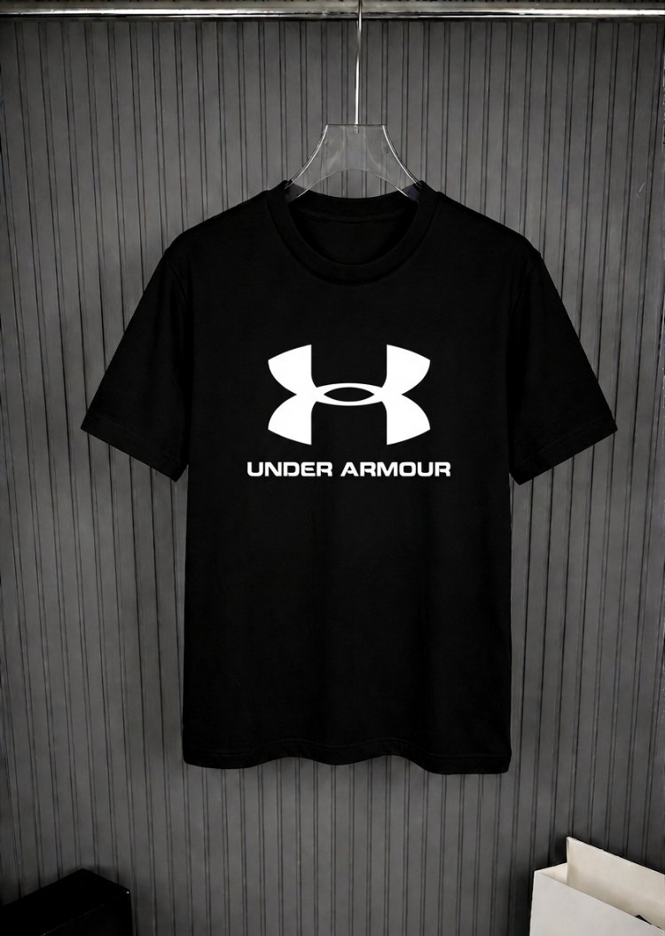 Under Armour Siyah Tişört 