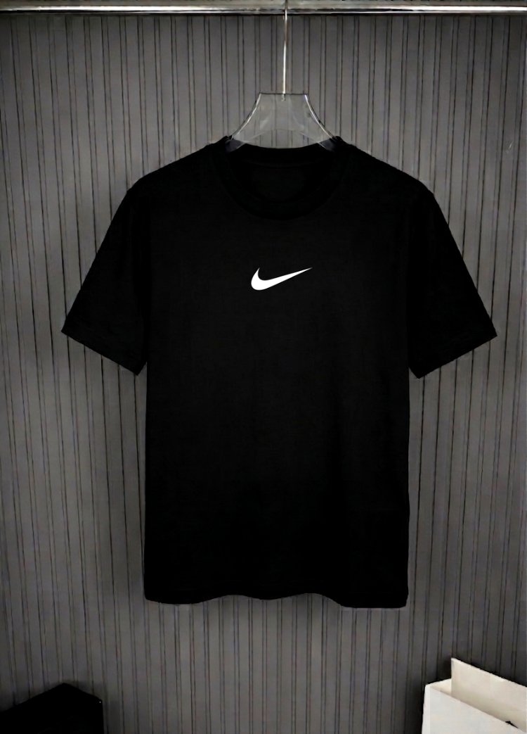 Nike Arka Ve Ön Baskılı Siyah Tişört 