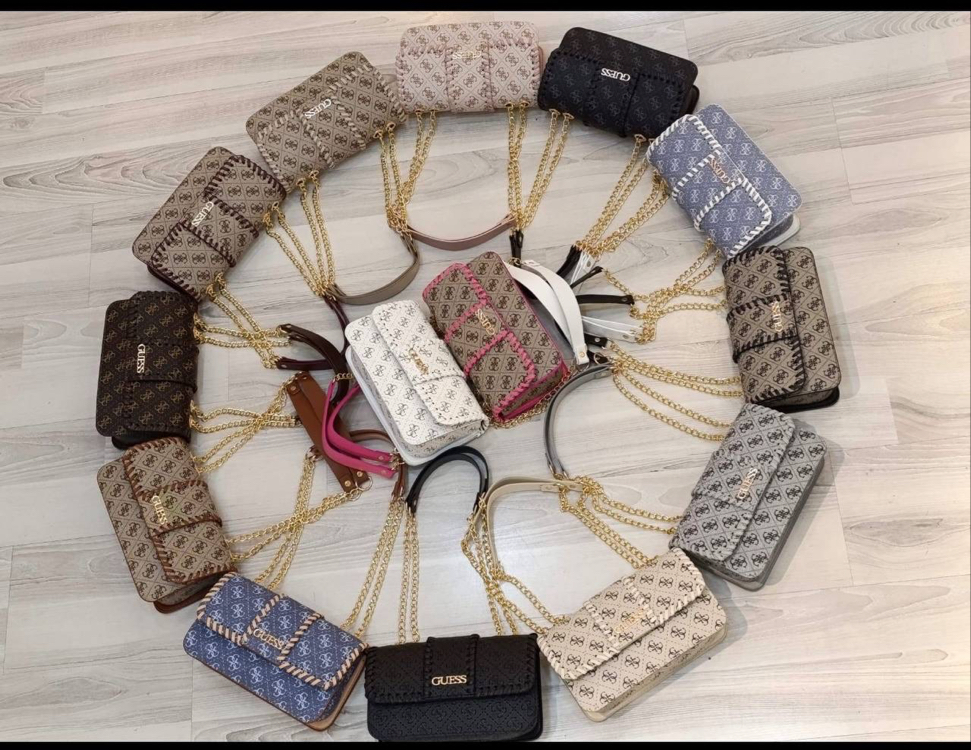 Guess kutu çanta