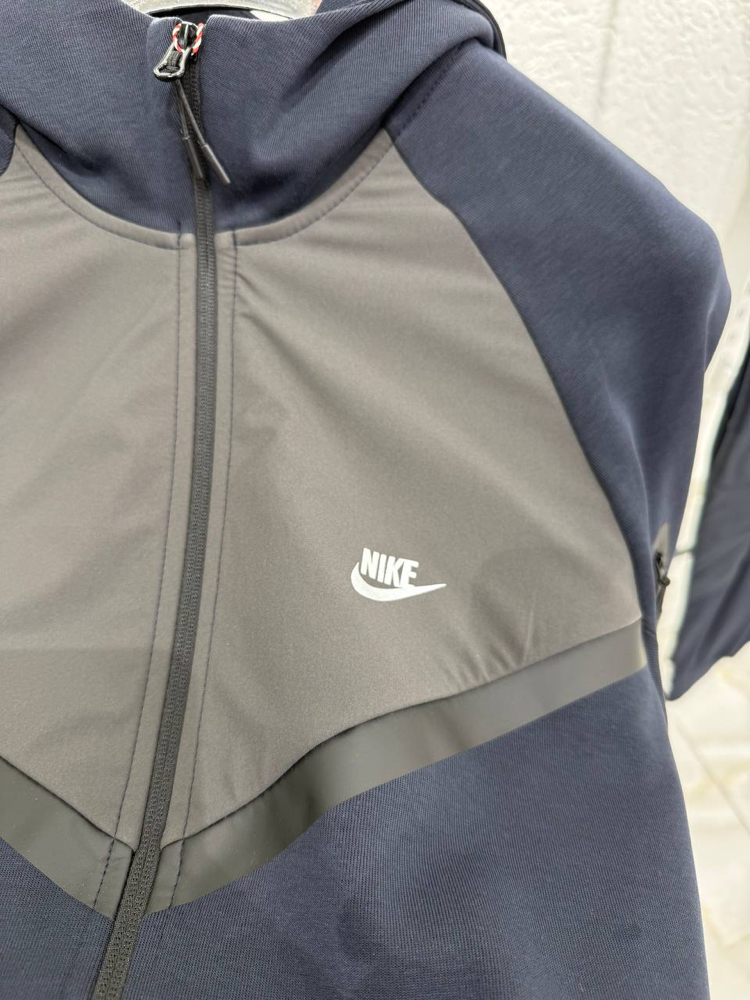 Nike 2026 Tech Fleece Premium Patch TAKIM Laci-Füme 8484