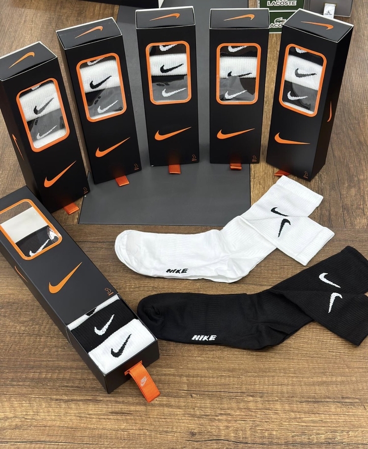 Nike Crew Çorap 6’lı Kutu Siyah-Beyaz 8310