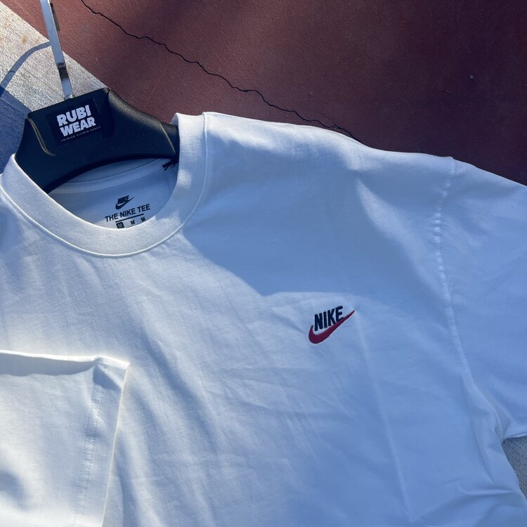 Nike Nakış Logo T-Shirt Beyaz 8401