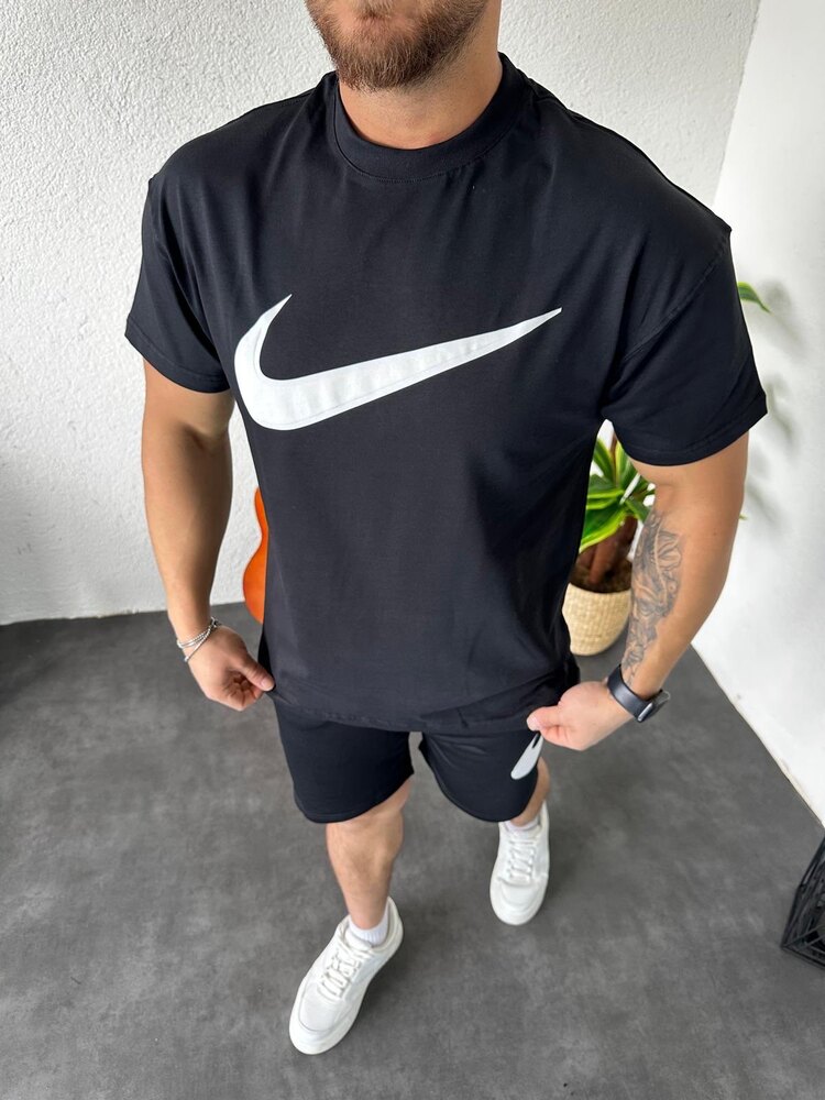 Nike SWOOSH T-Shirt Siyah 8388