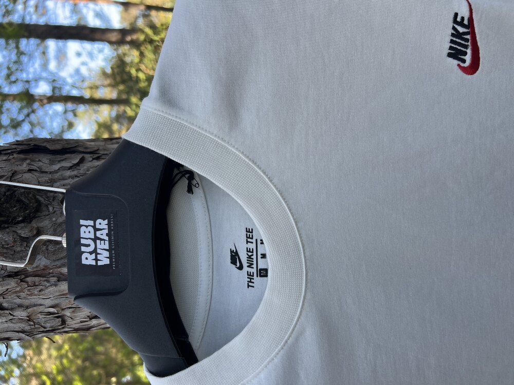 Nike Nakış Logo T-Shirt Beyaz 8401