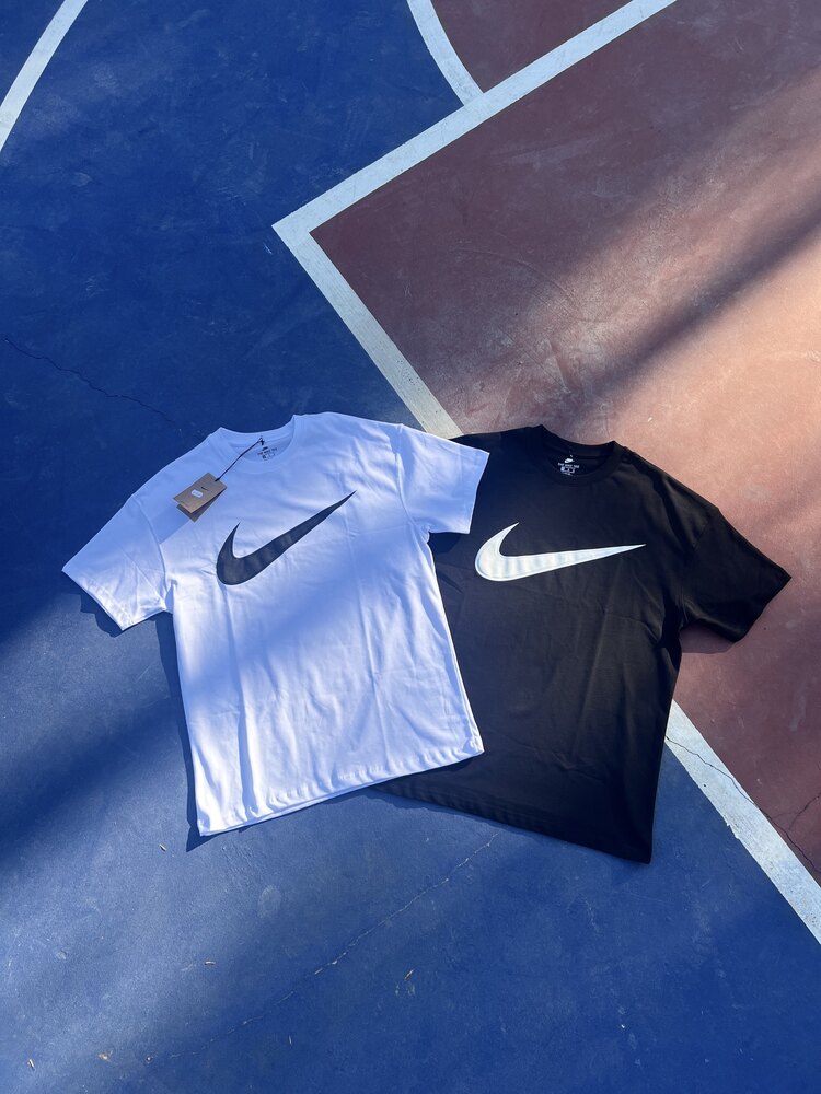 Nike SWOOSH T-Shirt Siyah 8388