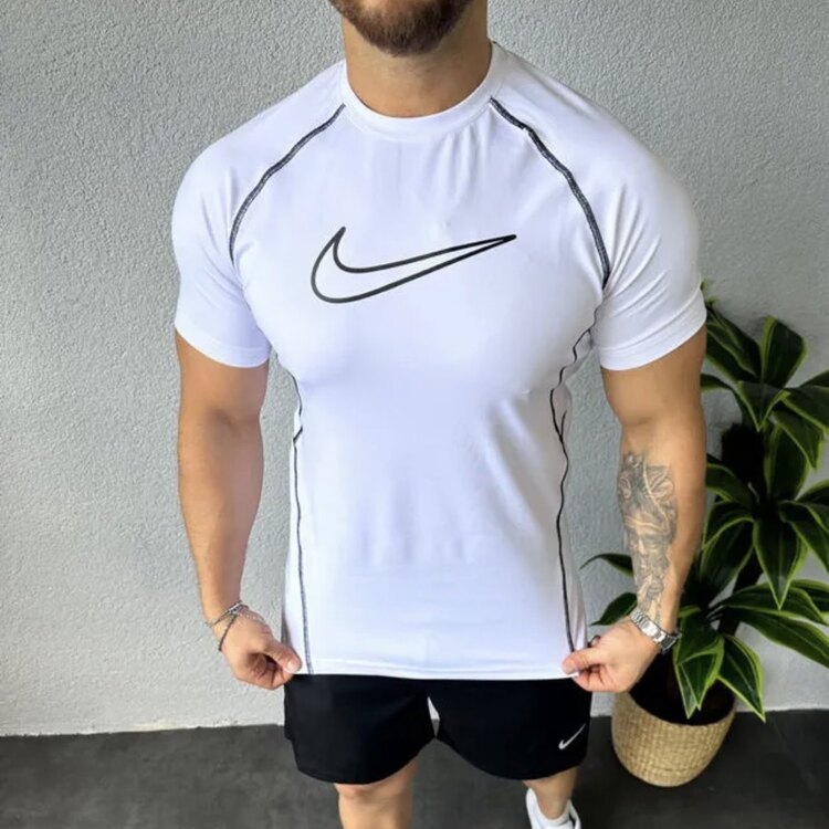 Nike Gym Club T-Shirt Beyaz 8417