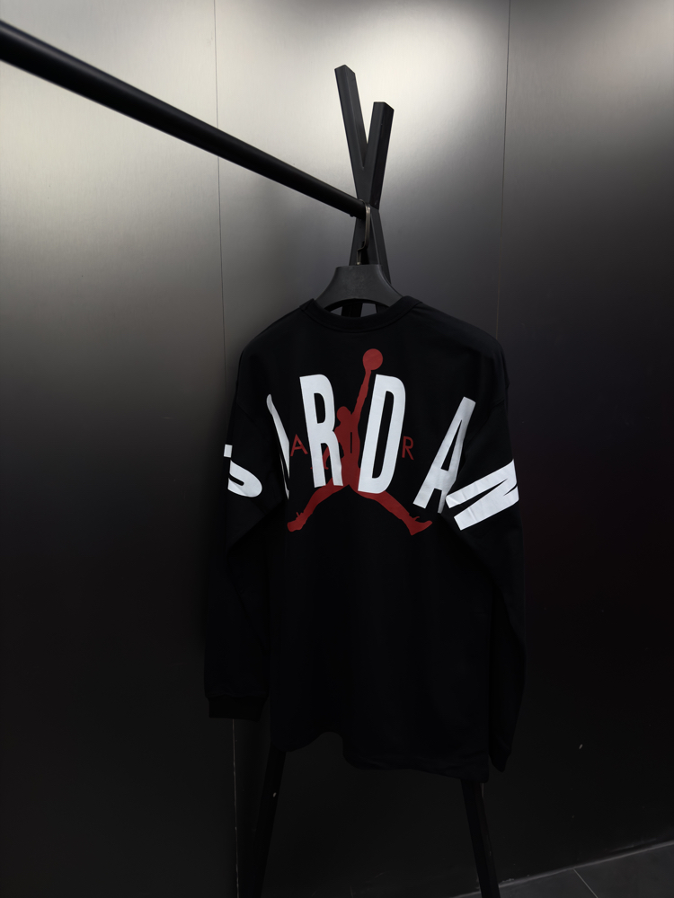 Jordan ‘GRAPHIC’ Oversize Uzun Kollu T-Shirt Siyah JD-818