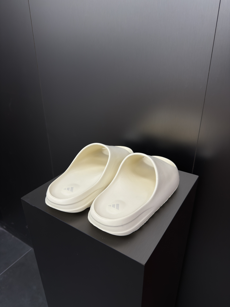 Adidas Yeezy Slide ‘White’