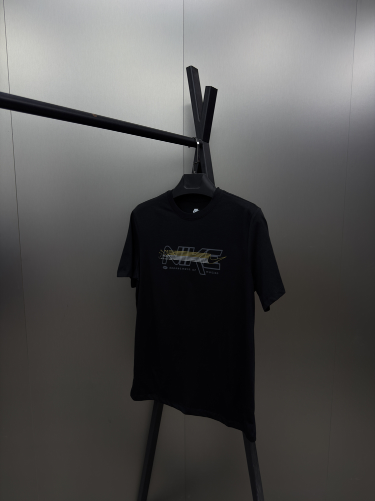 Nike ‘GRAPHIC’ T-Shirt Siyah NK-290
