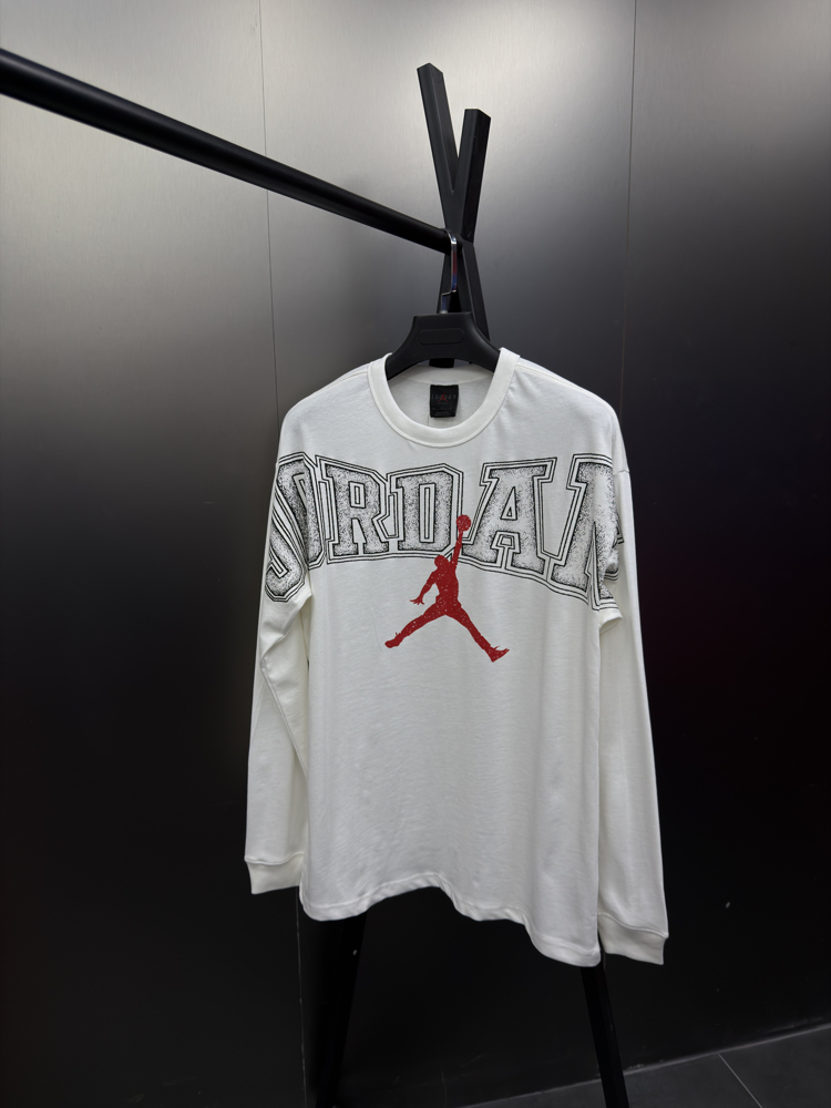 Jordan ‘GRAPHIC’ Oversize Uzun Kollu T-Shirt Beyaz JD-819