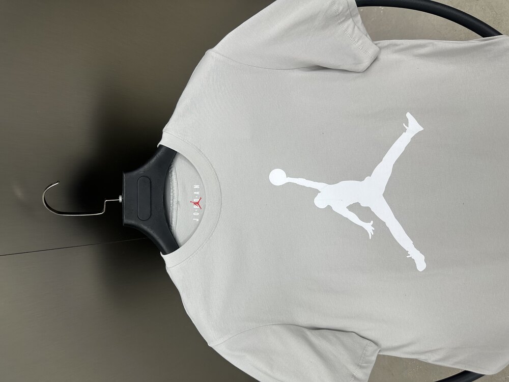 Air Jordan ‘LOGO’ T-Shirt Gri J-1010
