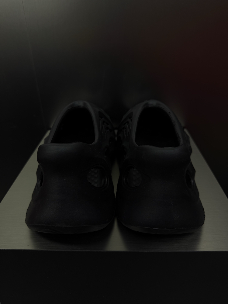 Adidas Yeezy Foam Runner Onyx ‘Black’