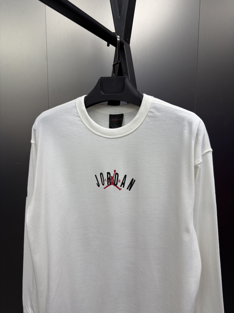 Jordan ‘GRAPHIC’ Oversize Uzun Kollu T-Shirt Beyaz JD-818