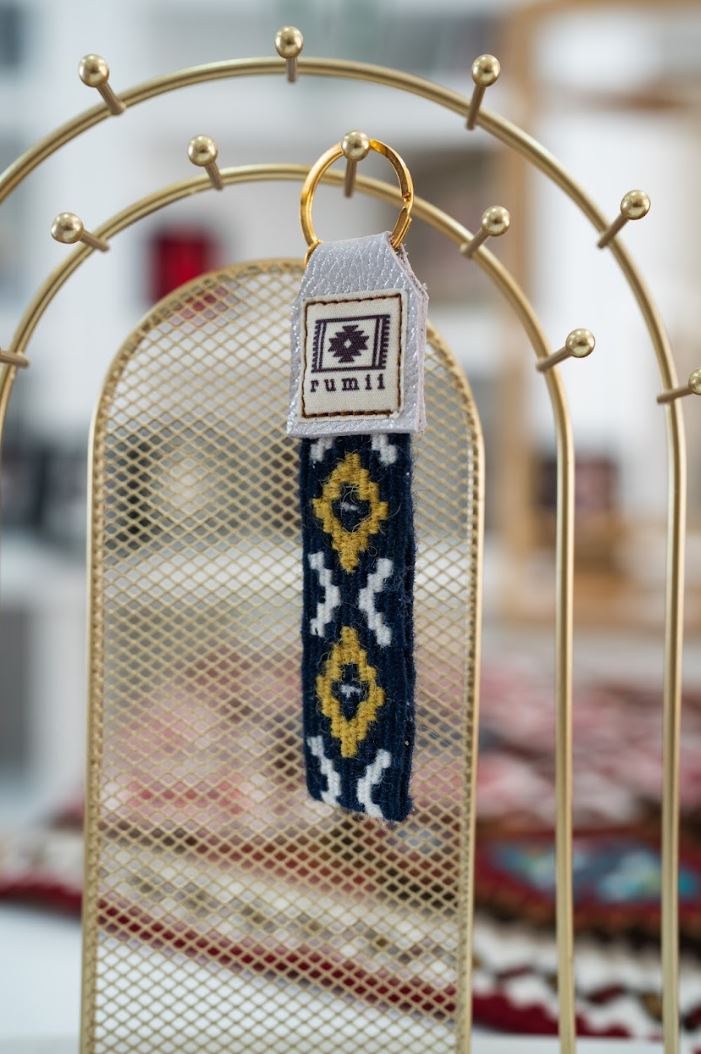Göz Motifli El Dokuması Kilim Anahtarlık (Lacivert)