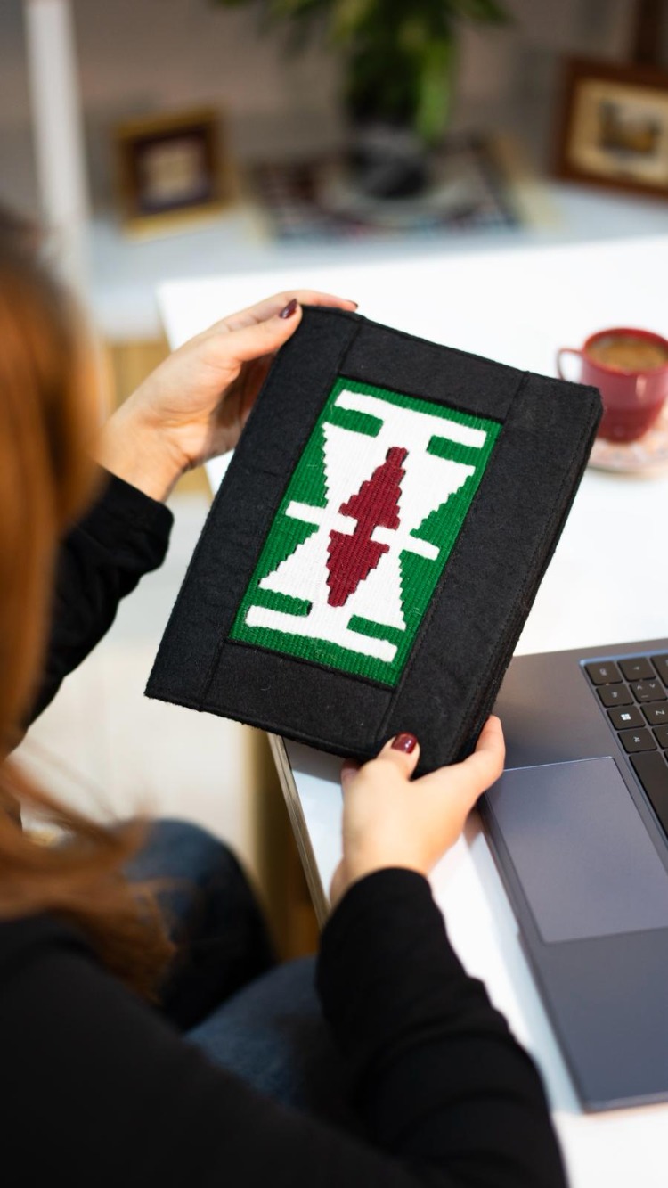 Kurtizi Motifli El Dokuması Kitap – Defter – Ajanda Kılıfı