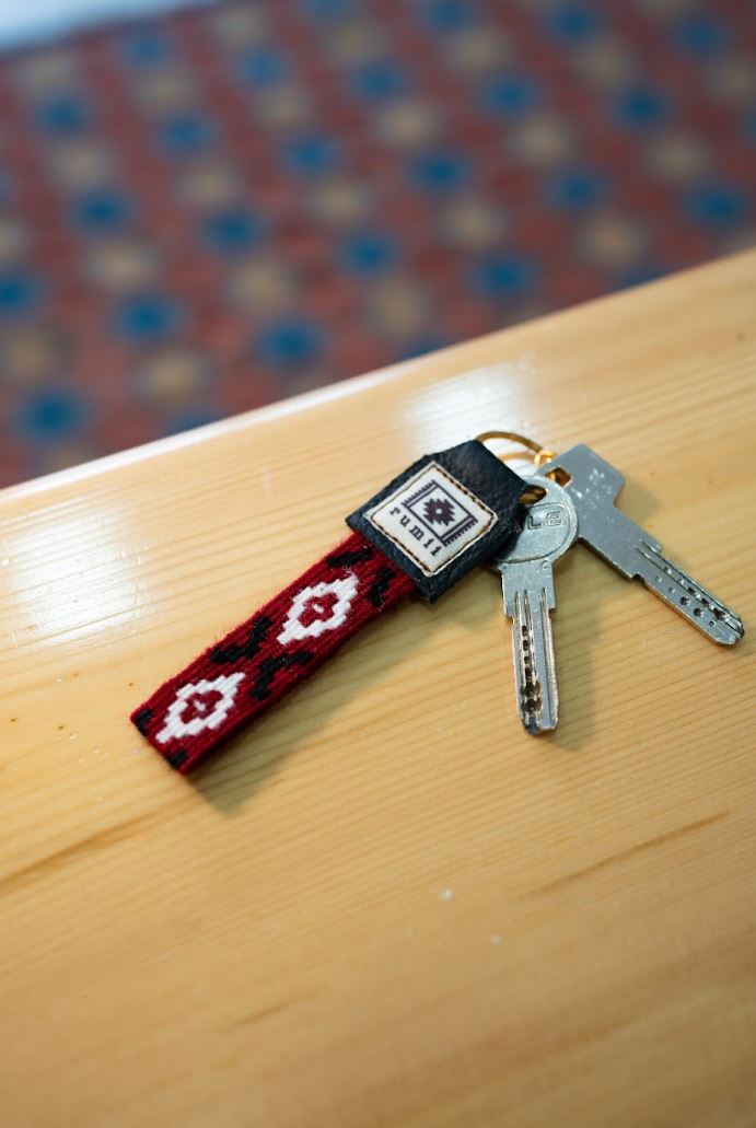 Göz Motifli El Dokuması Kilim Anahtarlık (Bordo)