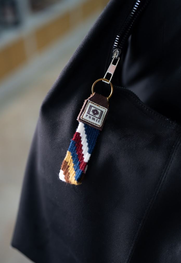 Su Yolu Desenli El Dokuması Kilim Anahtarlık