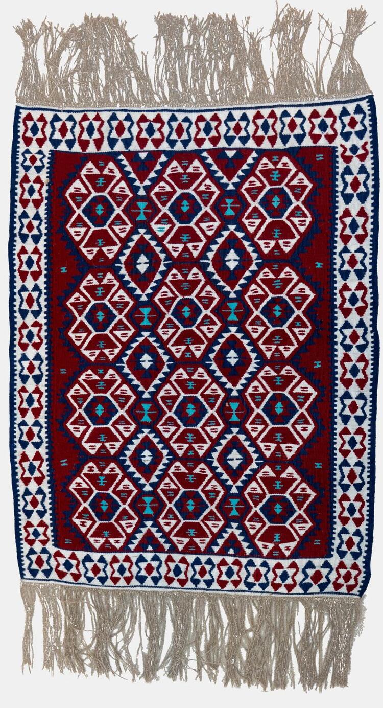 Akrep Motifli Kilim