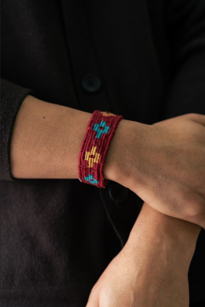 Göz Motifli El Dokuması Kilim Bileklik – Bordo