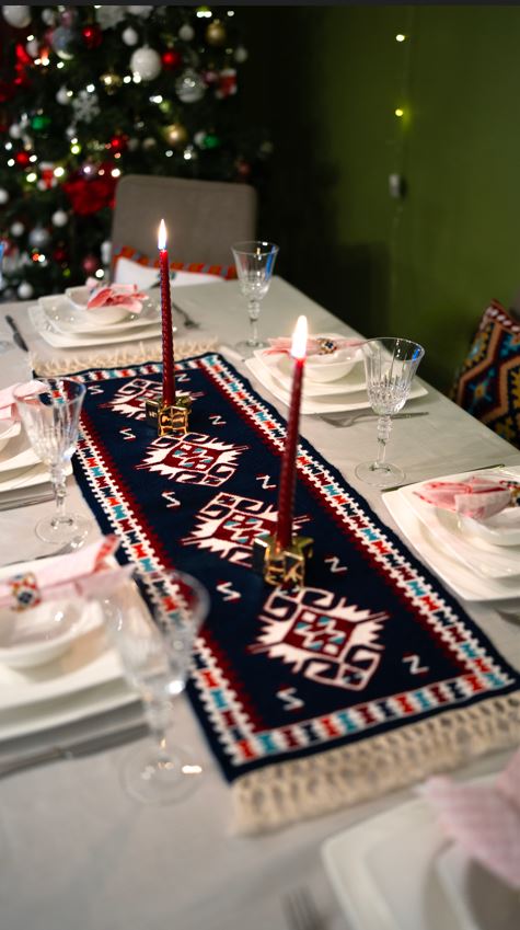 Gülsarya Desenli El Dokuması Kilim Runner