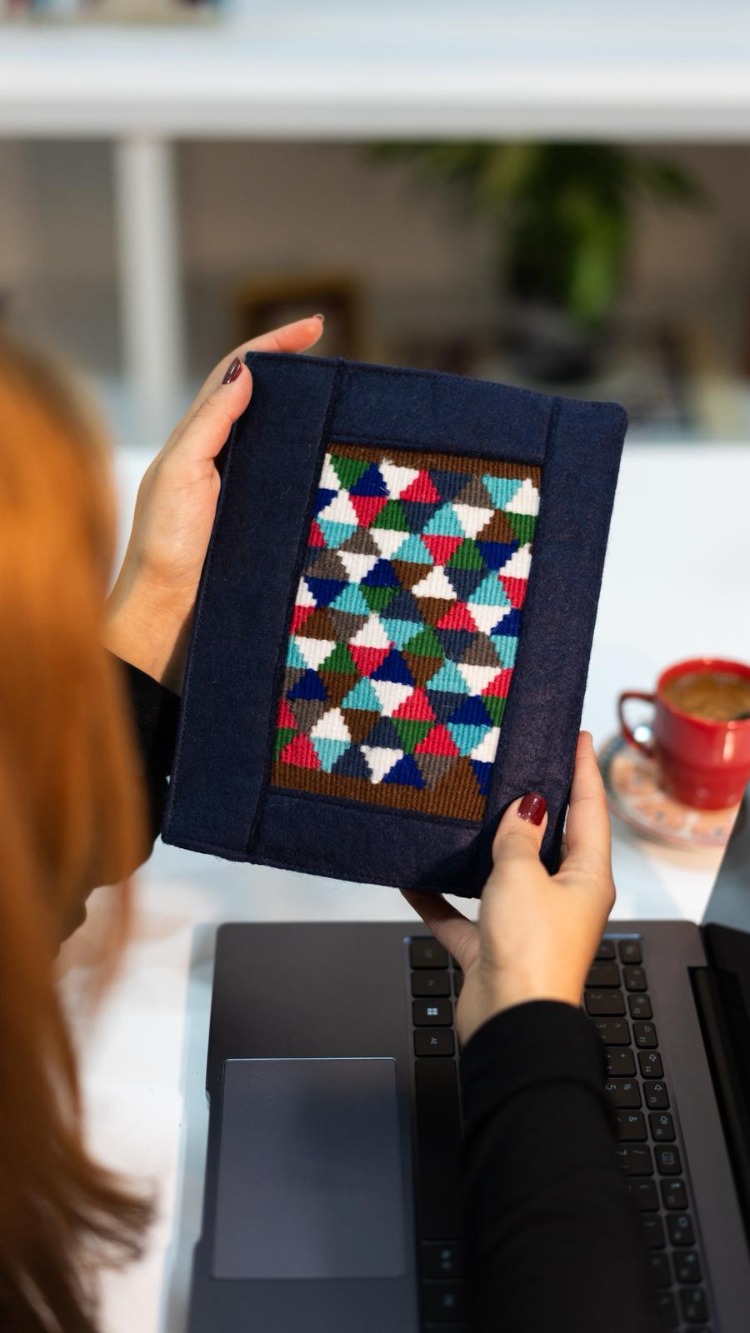 Renkli Geometrik Desenli El Dokuması Kitap – Defter – Ajanda Kılıfı