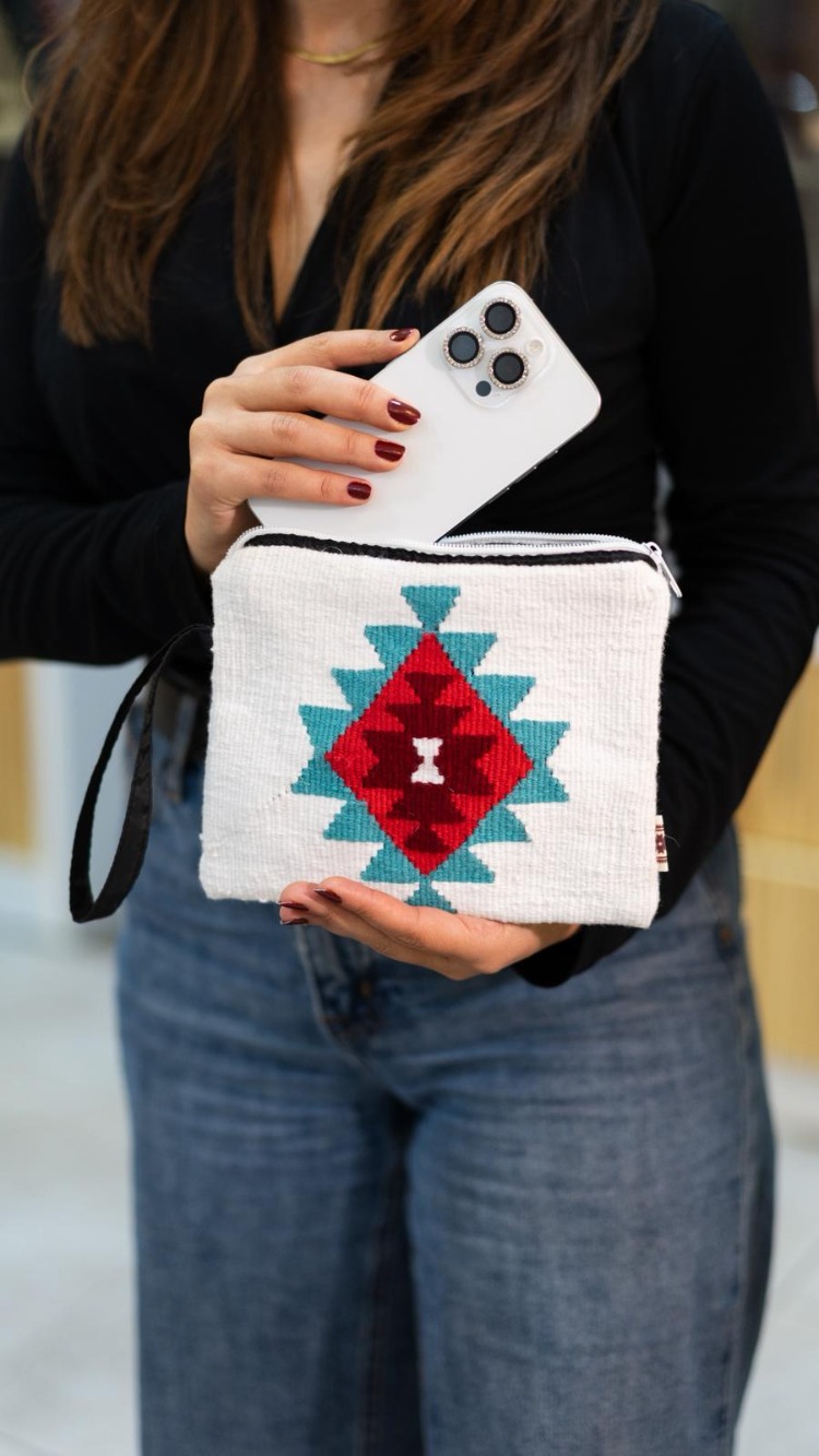 Hanımeli Koleksiyonu – Yıldız Motifli Mini Clutch / Cüzdan