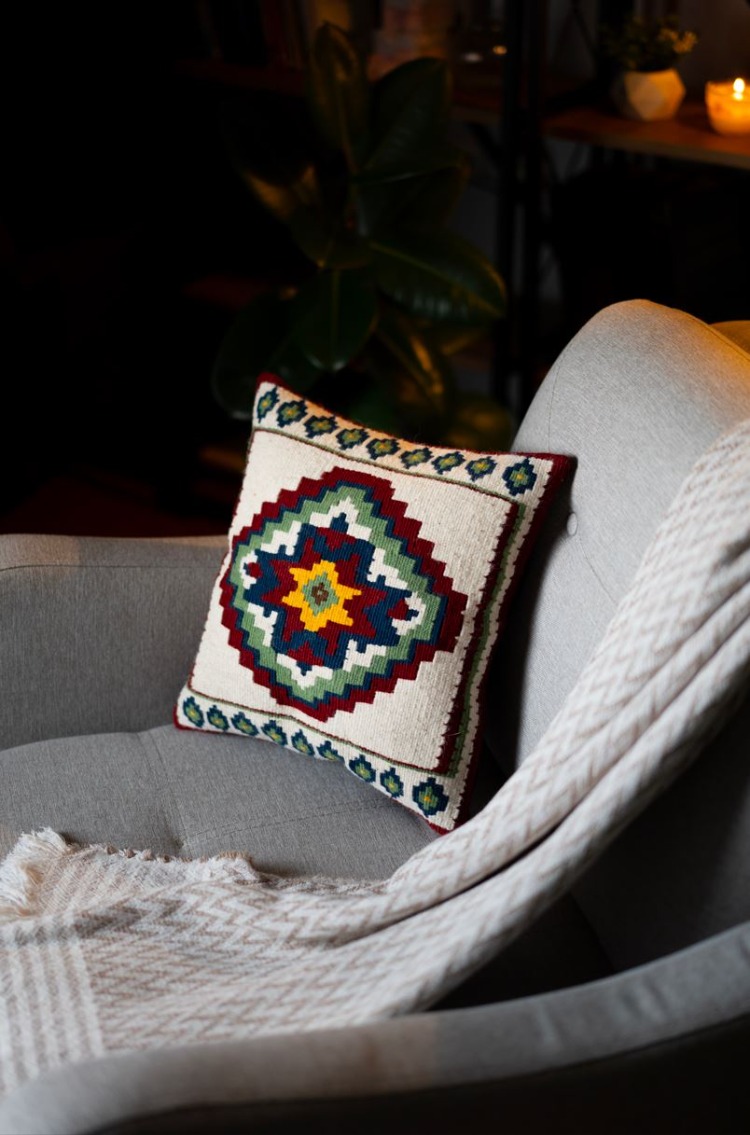 ŞÜR Derleme Kilim Yastık Kılıfı