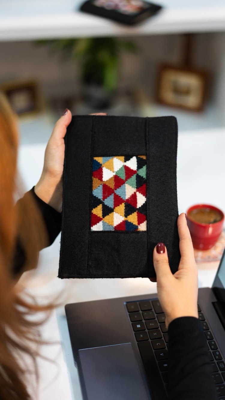 Renkli Geometrik Desenli El Dokuması Kitap – Defter – Ajanda Kılıfı