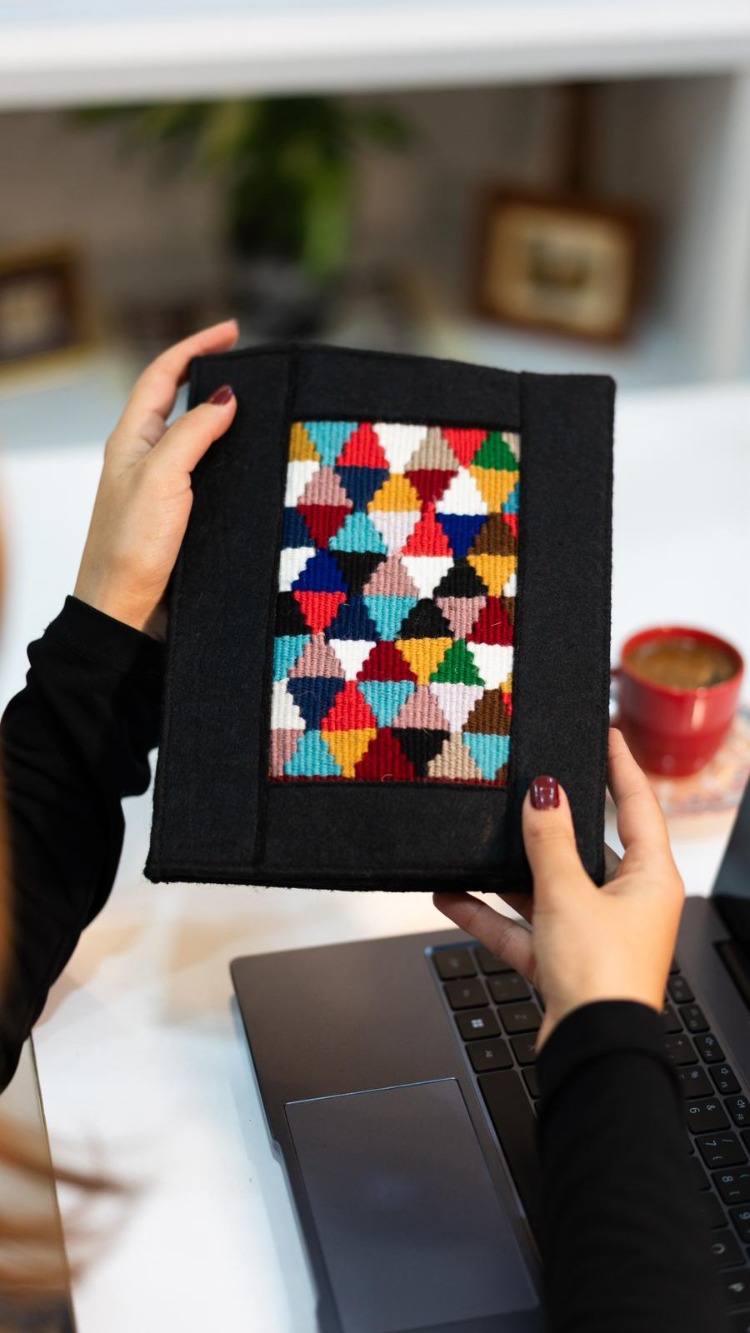 Renkli Geometrik Desenli El Dokuması Kitap – Defter – Ajanda Kılıfı