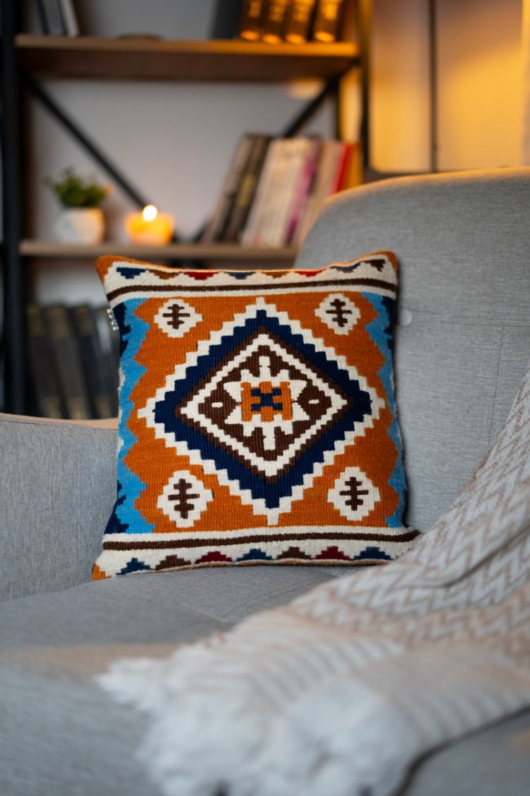 Hasat Derleme El Dokuması Kilim Yastık Kılıfı