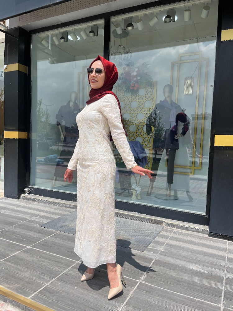 SELİNADA TAŞ DETAYLI ELBİSE