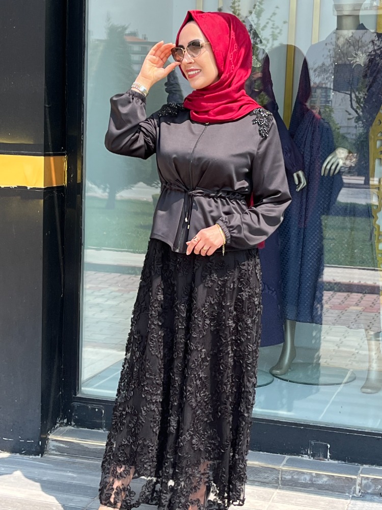 SELİNADA GÜPÜRLÜ ETEKLİ TAKIM