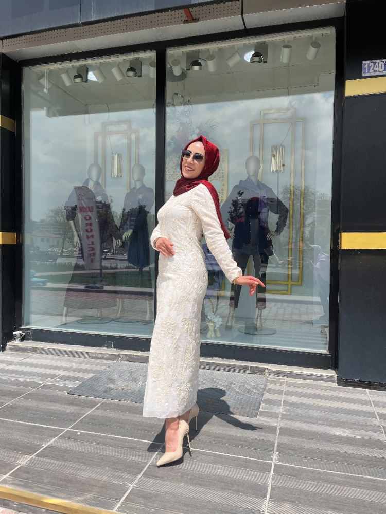 SELİNADA TAŞ DETAYLI ELBİSE