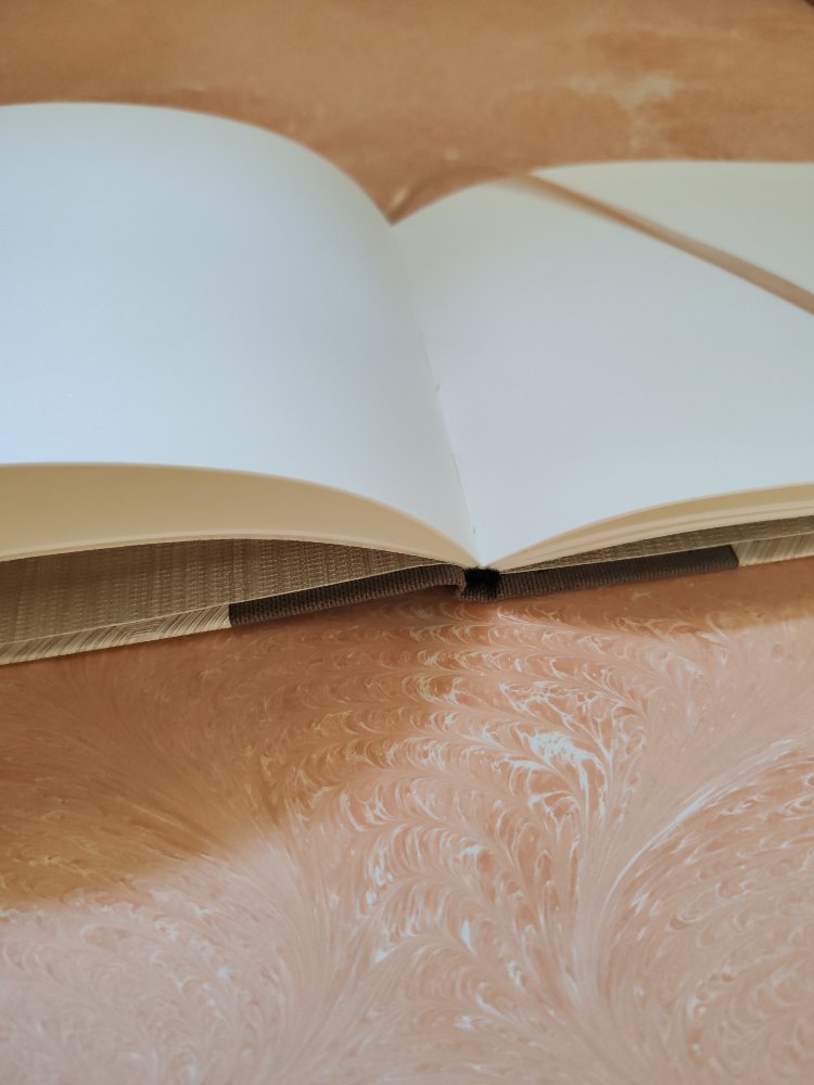 Geometrik Sketchbook No. 3 (A Fold-Back) \wabi-sabi