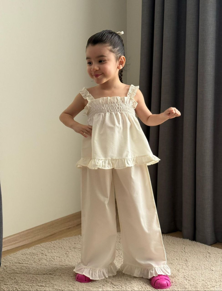 Kız Çocuk Krem İnci Takım