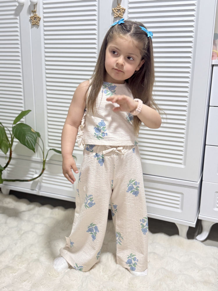 Kız Çocuk Fırfırlı Mavi Çiçrkli Takım