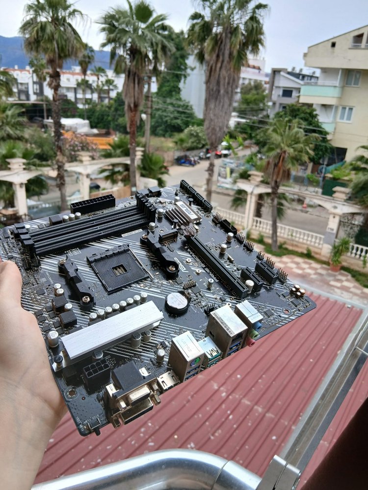 ASUS ANAKART PROFESYONEL
