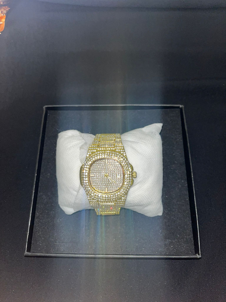 ICED OUT GOLD KARE 