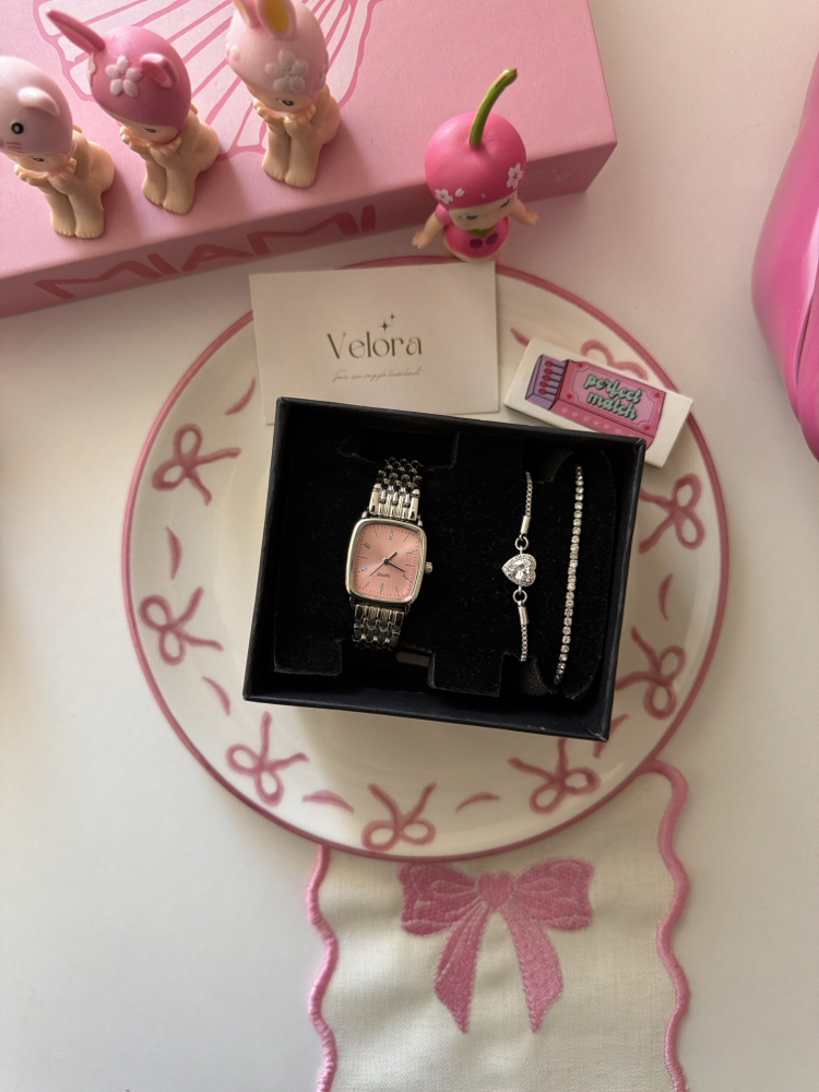 Pembe kare set