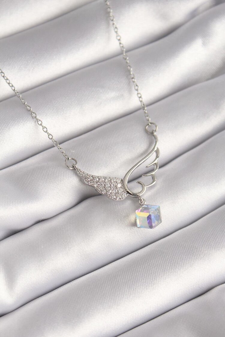 Zirkon taşlı kanat model kolye ✨