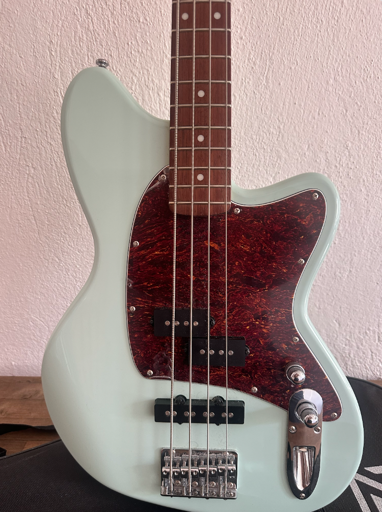 İbanez TMB100 Bas Gitar 