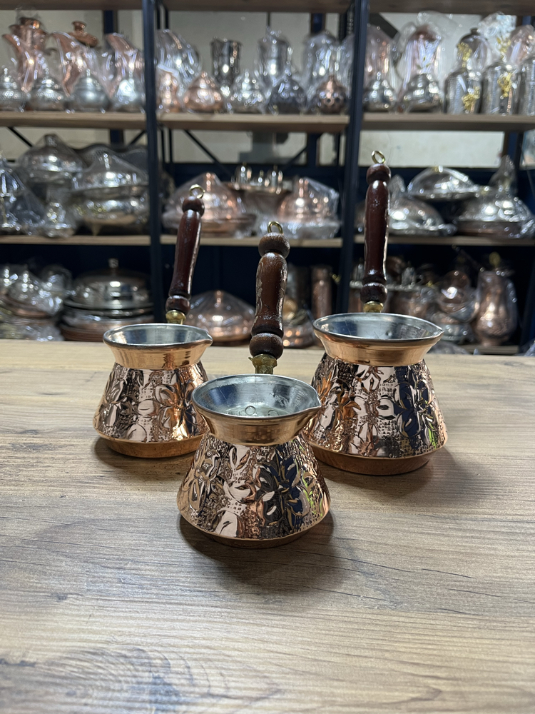 Kabartma Nakışlı Bakır Cezve Seti