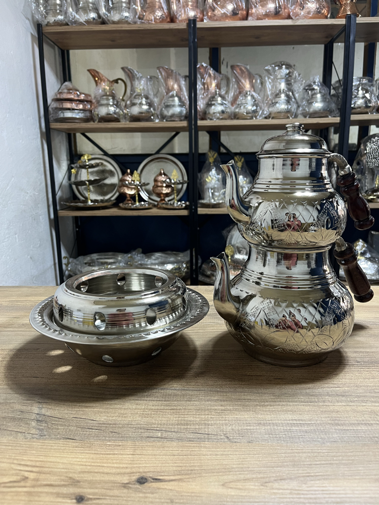 Bakır Balkon Sefası Lale Motifli