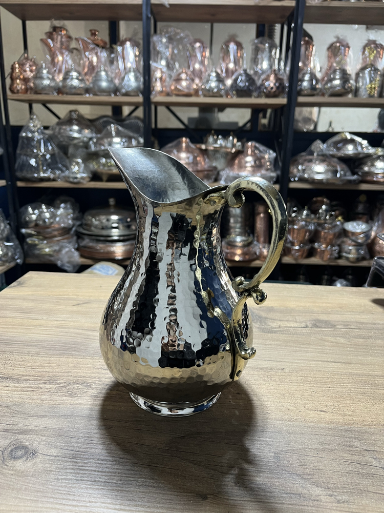 Pirinç Kulplu Dövme Bakır Sürahi