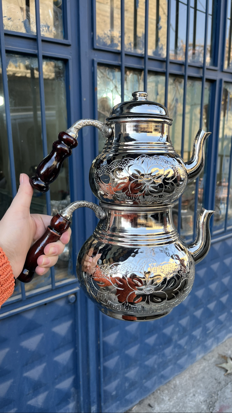 Ortası Nakışlı Nikelli Dövme Bakır Çaydanlık No:3