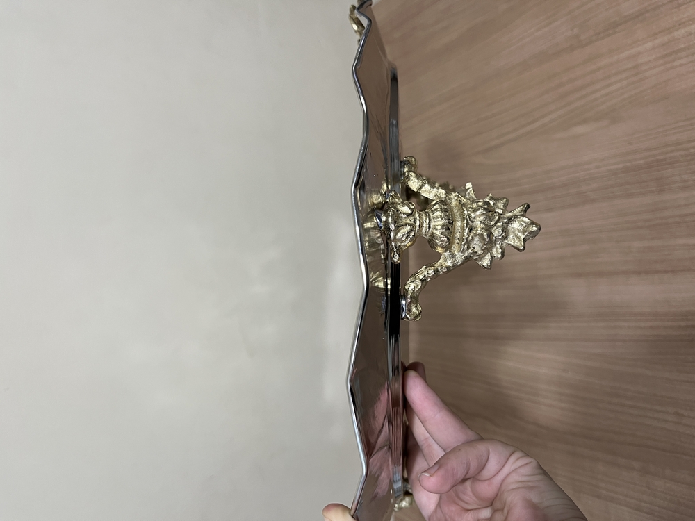 Pirinç Detaylı Dövme Bakır Ayaklı İkramlık