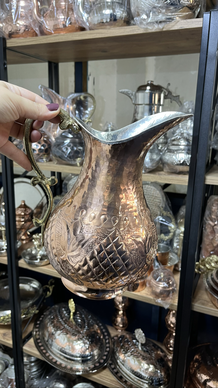 Lale Motifli Bakır Sürahi